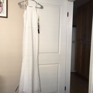 Lulu’s White Lace Long Dress (NWT)